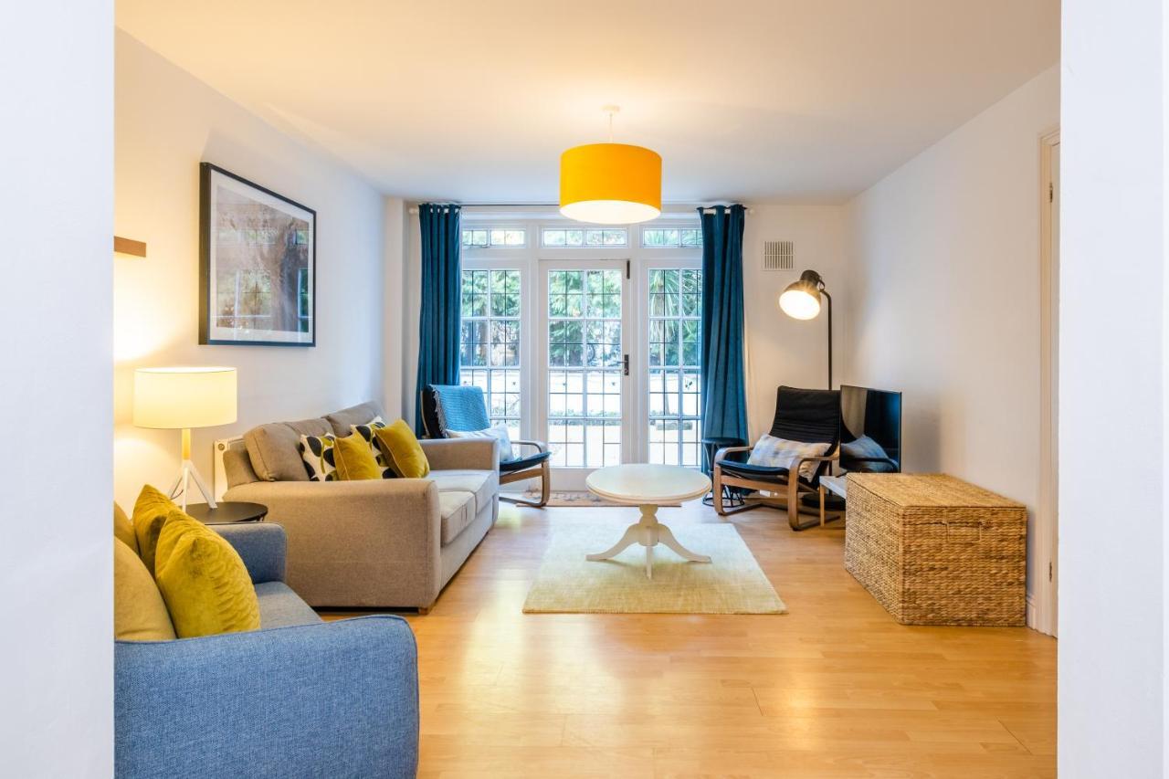 Modern Apt Near Gardens With Large Decking Area - Vivre Retreats Bournemouth Esterno foto